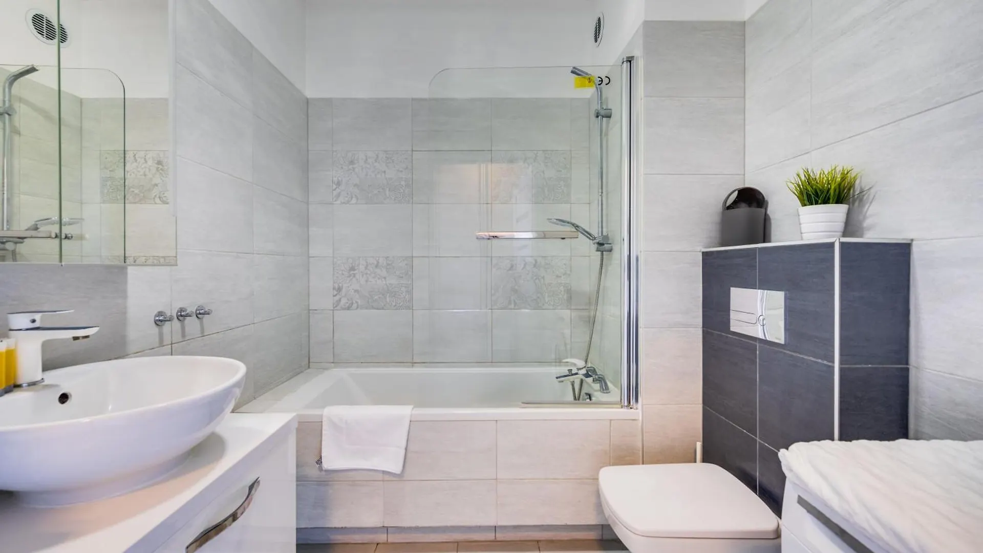 Apartment Aleja Rzeczypospolitej 4C By Homeprime Gdansk